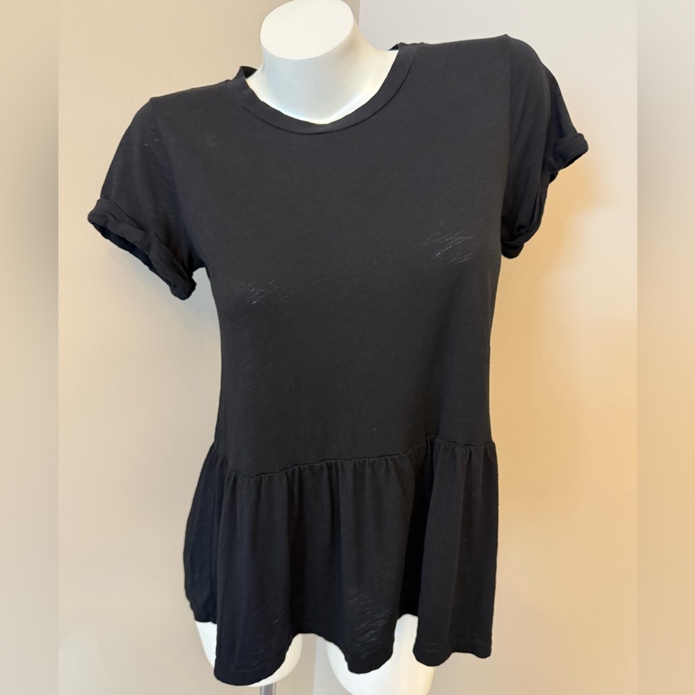 NEW T.LA Anthropologie Wide Ruffled Hem T Shirt Womens Sz XS Black Boho NWT